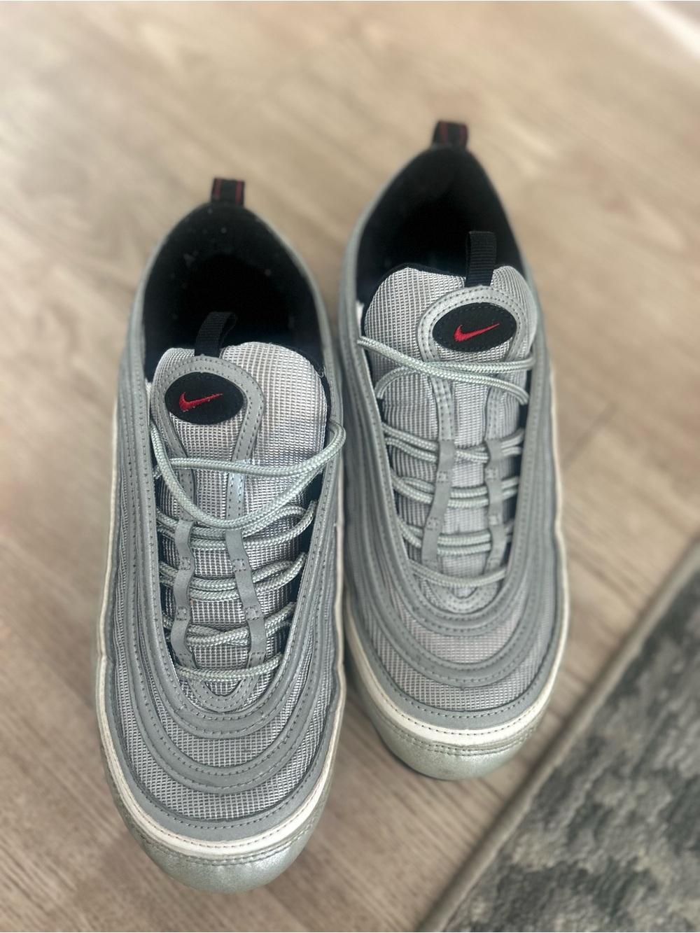 Nike Air Max 97 Men’s size 10 Grey Mesh Sneakers with Red Swoosh